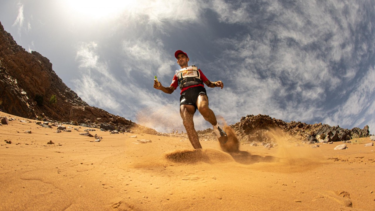 Story Cos'è il Marathon des Sables? Tutto quello che devi sapere sull'epico ultra maratona nel deserto del Sahara
